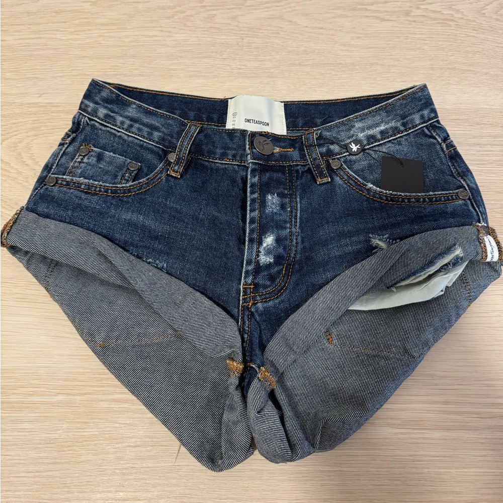 BNWT Size 22 One Teaspoon Blue Moon Bandits Jean Shorts